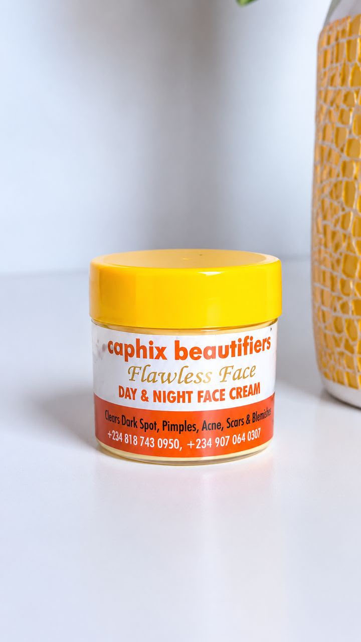 WhatsApp Image 2026-07-19 at 5.08.48 PM AMORORO FLAWLESS FACE CREAM - Image 1